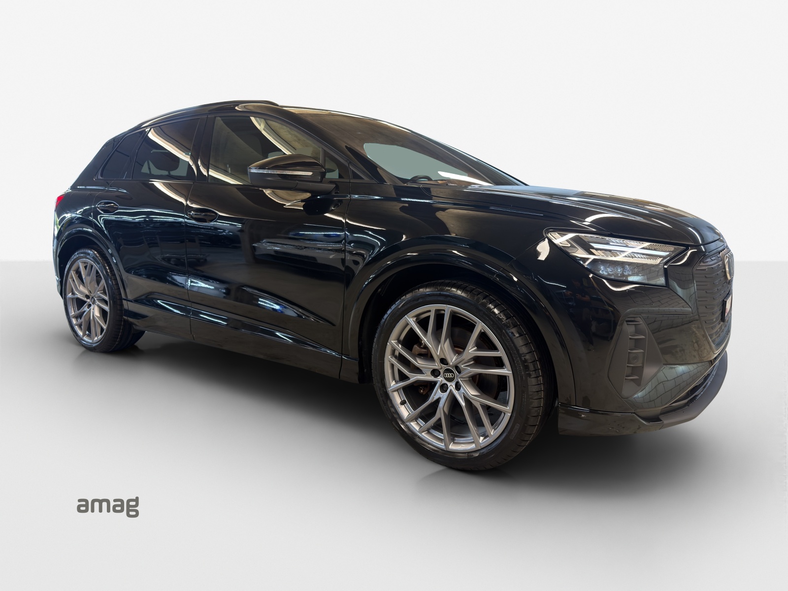 AUDI Q4 e-tron 50 quattro-image-5