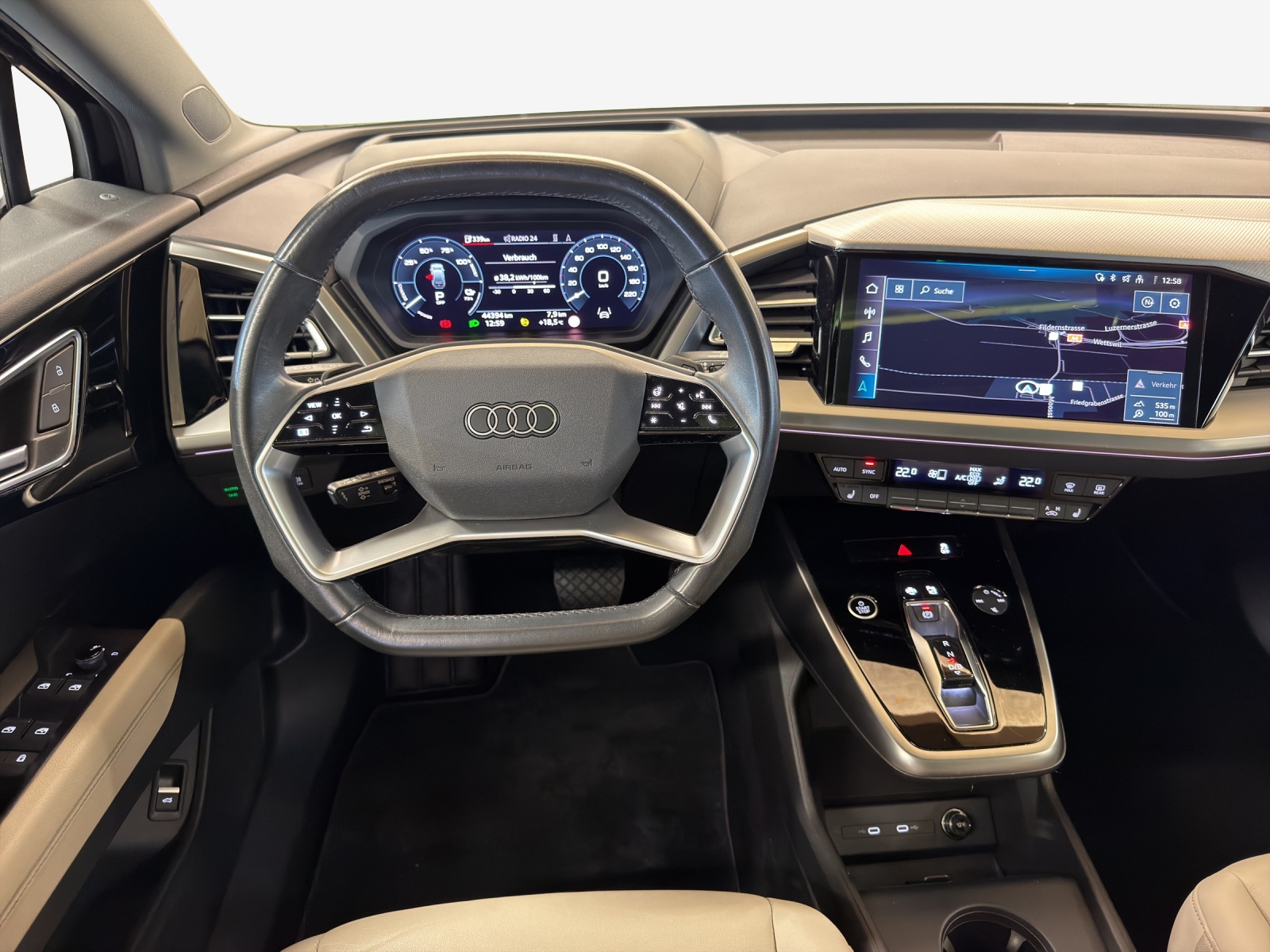 AUDI Q4 e-tron 50 quattro-image-8
