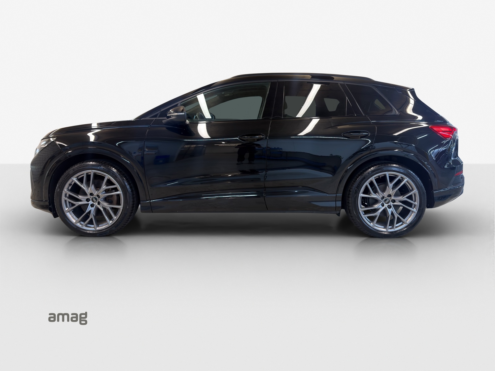 AUDI Q4 e-tron 50 quattro-image-1