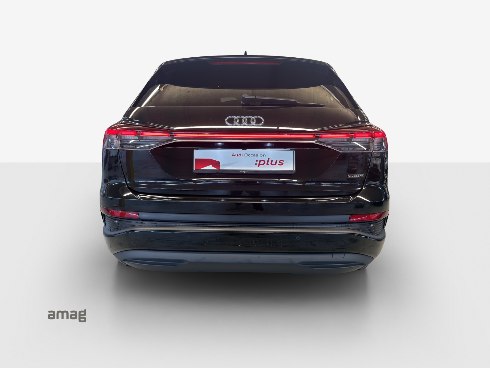 AUDI Q4 e-tron 50 quattro-image-3