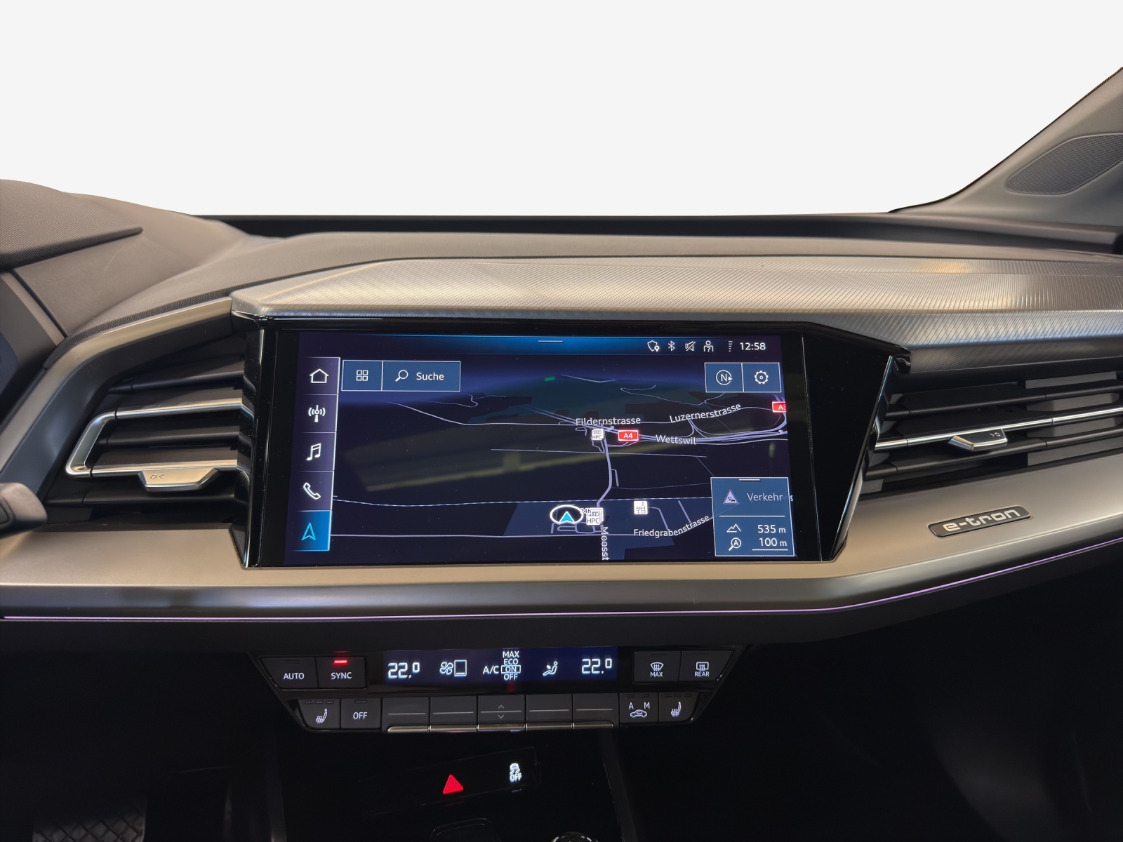 AUDI Q4 e-tron 50 quattro-image-10
