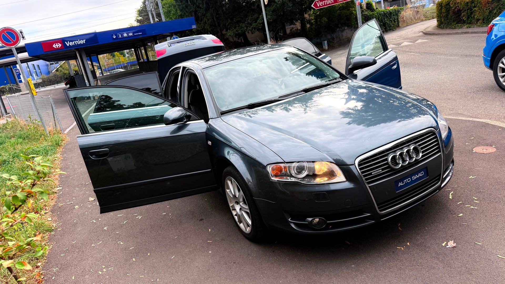 AUDI A4 Limousine 3.0 V6 TDI quattro-image-10