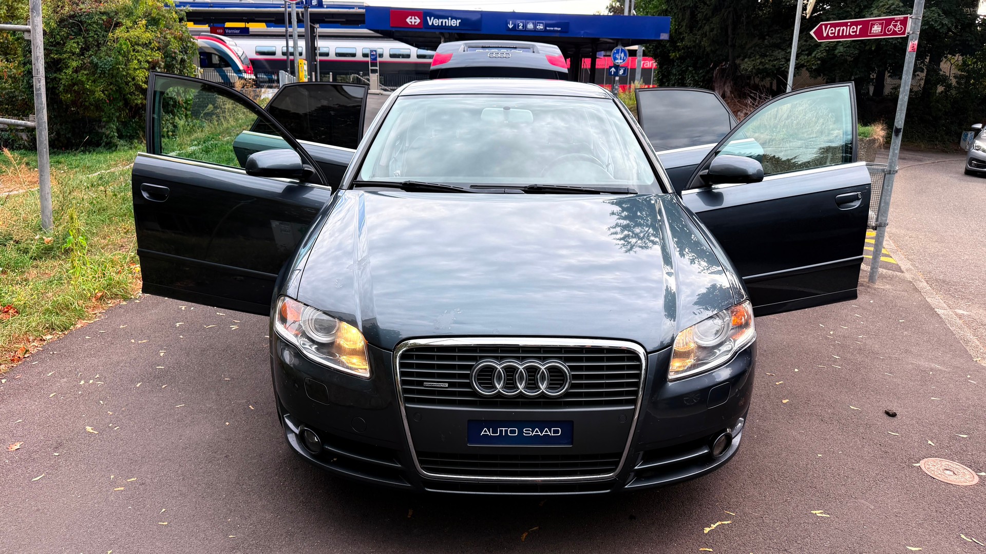 AUDI A4 Limousine 3.0 V6 TDI quattro-image-9