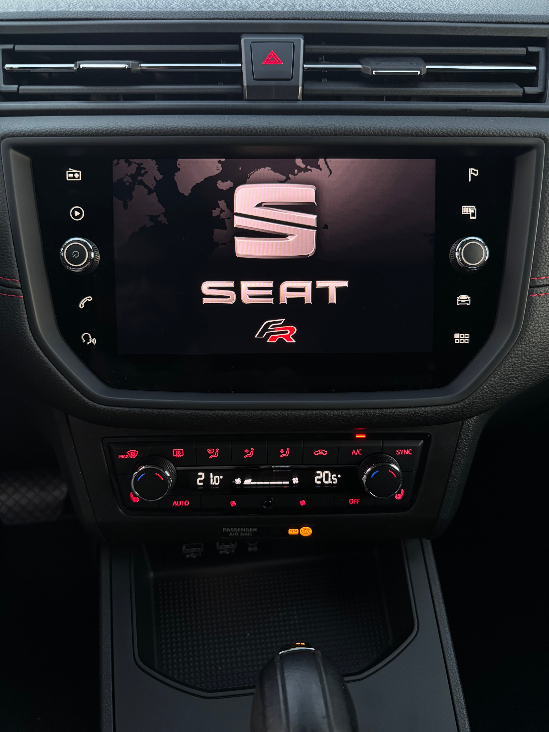 SEAT Ibiza 1.0 EcoTSI DSG Swiss FR-image-9