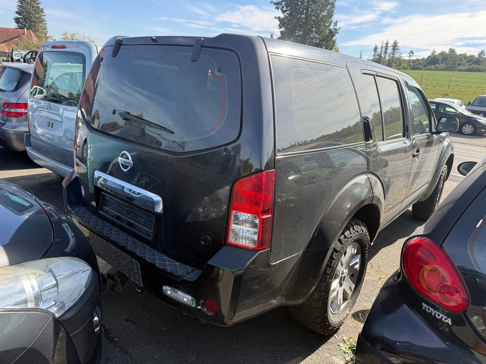 NISSAN Pathfinder 2.5 dCi XE-image-4