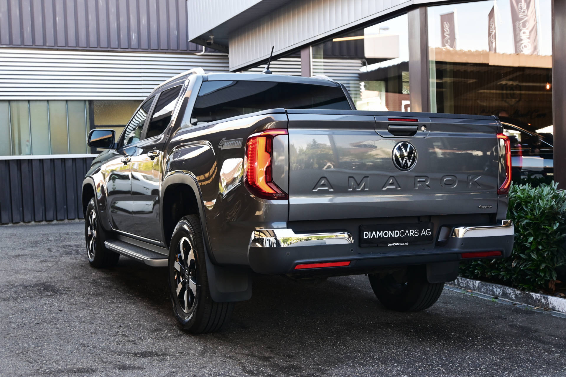 VW Amarok DKab. Pick-up 2.0 TDI 205 Life 4m-image-6