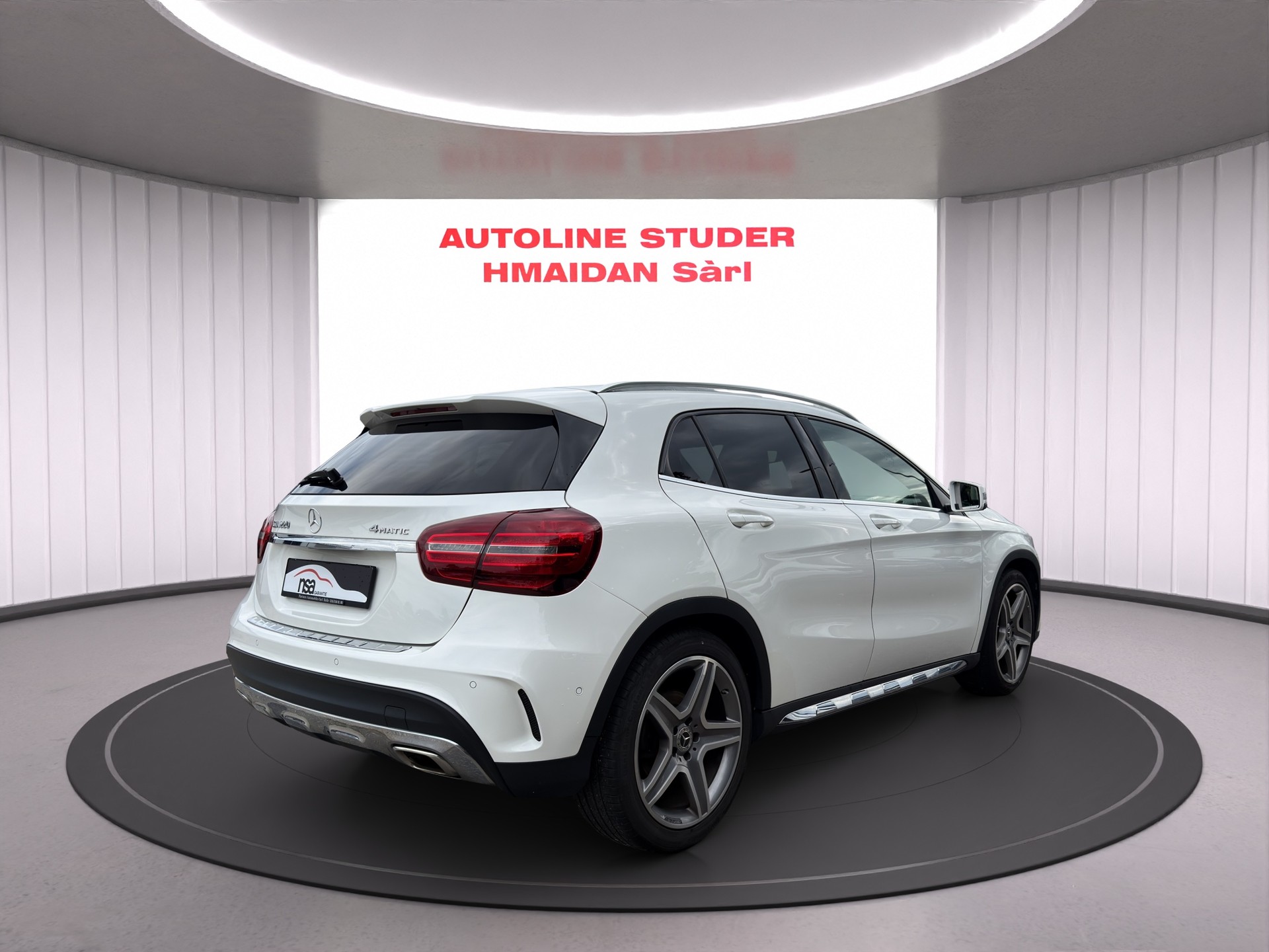MERCEDES-BENZ GLA 220 4Matic 7G-DCT-image-3