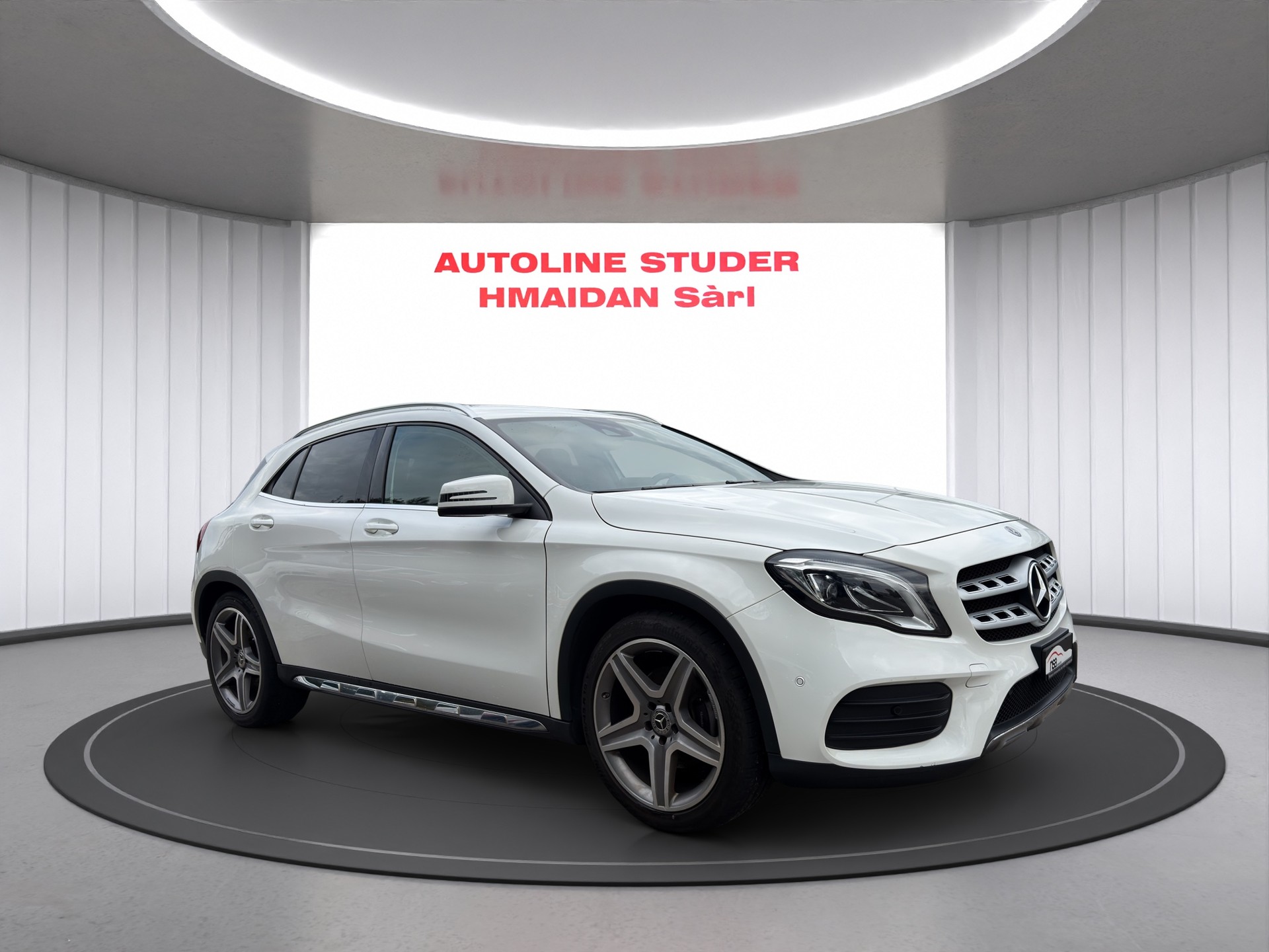 MERCEDES-BENZ GLA 220 4Matic 7G-DCT-image-2