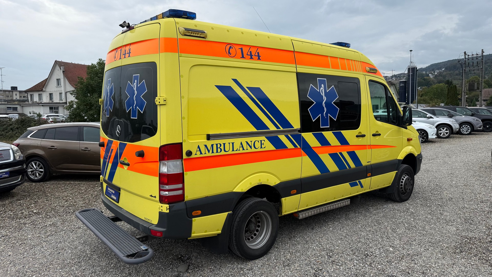 MERCEDES-BENZ Sprinter AMBULANZ 4X4-image-4