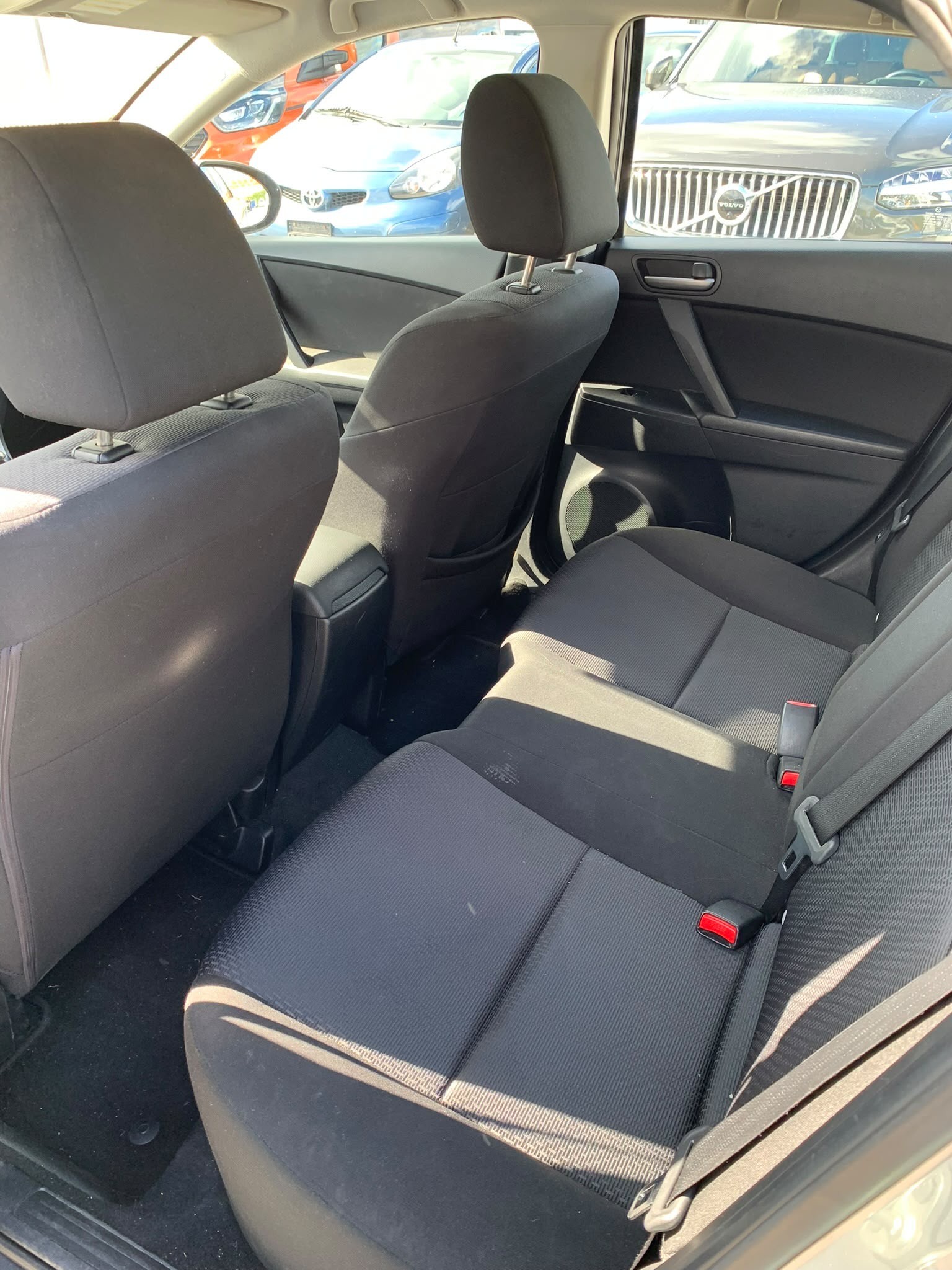 MAZDA 3 1.6 16V Confort (Klimatronik * Alufelgen * Sensoren * Sitzheizung * Multilenkrad * BO4)-image-14