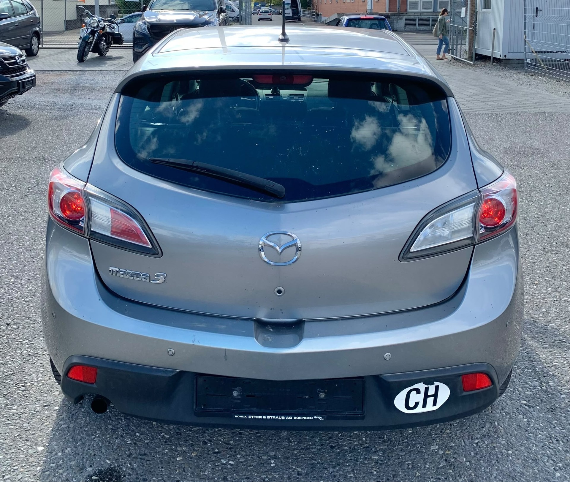 MAZDA 3 1.6 16V Confort (Klimatronik * Alufelgen * Sensoren * Sitzheizung * Multilenkrad * BO4)-image-1