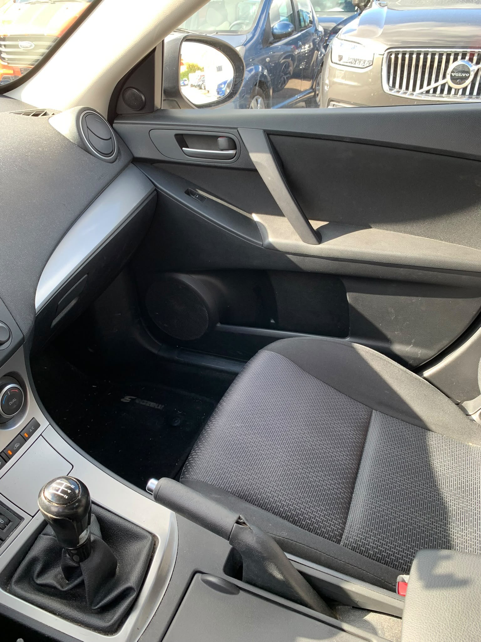 MAZDA 3 1.6 16V Confort (Klimatronik * Alufelgen * Sensoren * Sitzheizung * Multilenkrad * BO4)-image-15