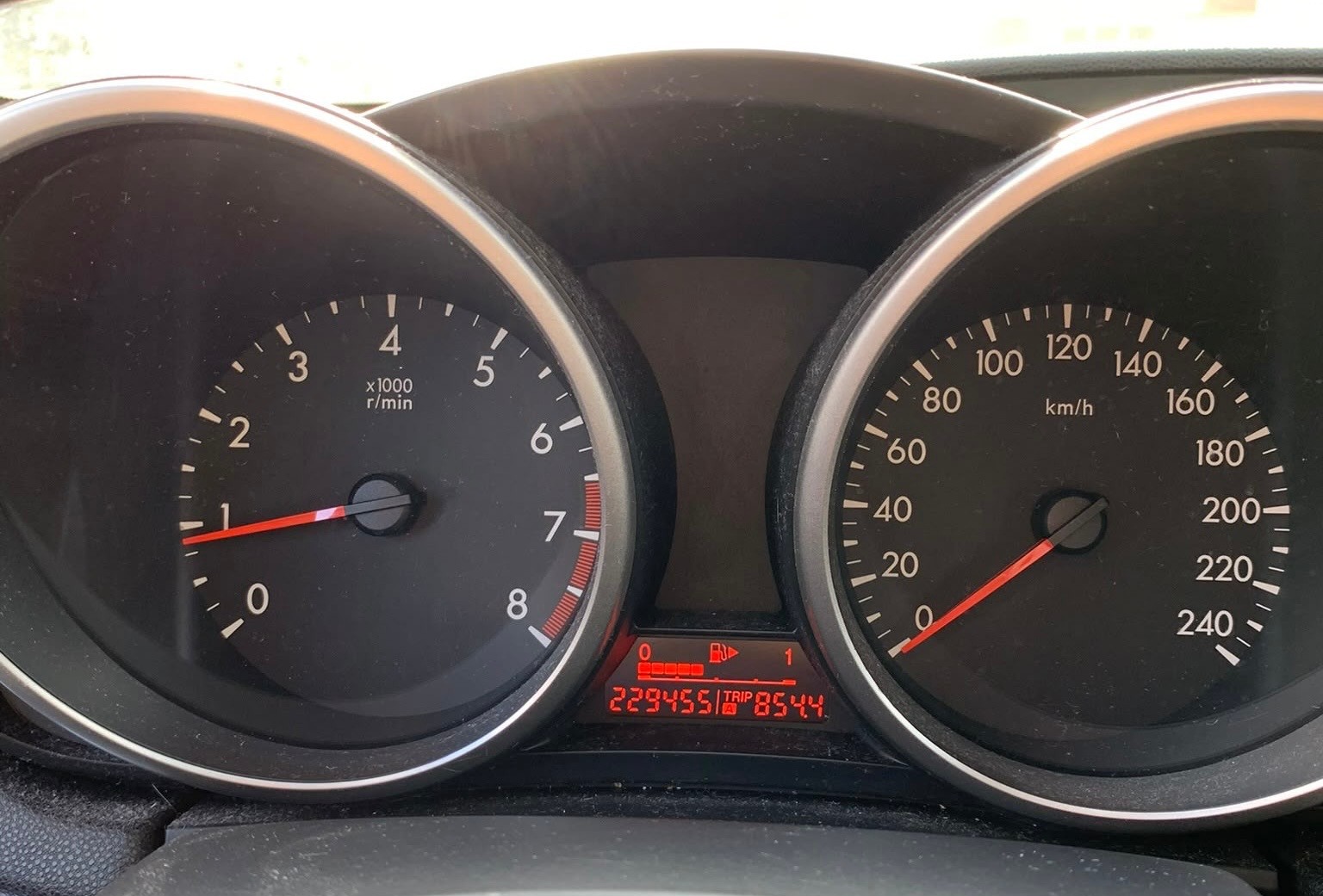 MAZDA 3 1.6 16V Confort (Klimatronik * Alufelgen * Sensoren * Sitzheizung * Multilenkrad * BO4)-image-8