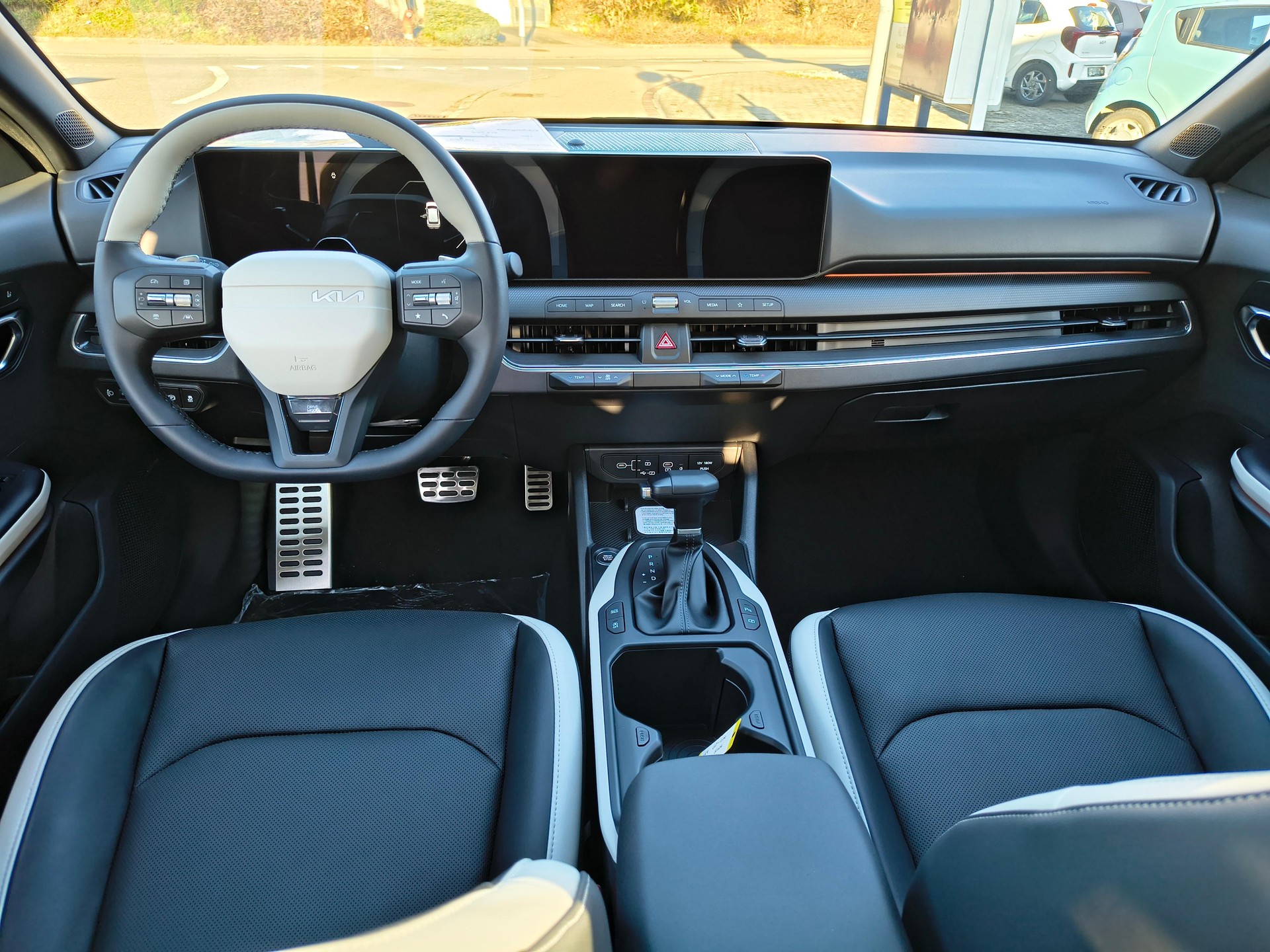 KIA K4 1.6 T-GDi GT-Line-image-3