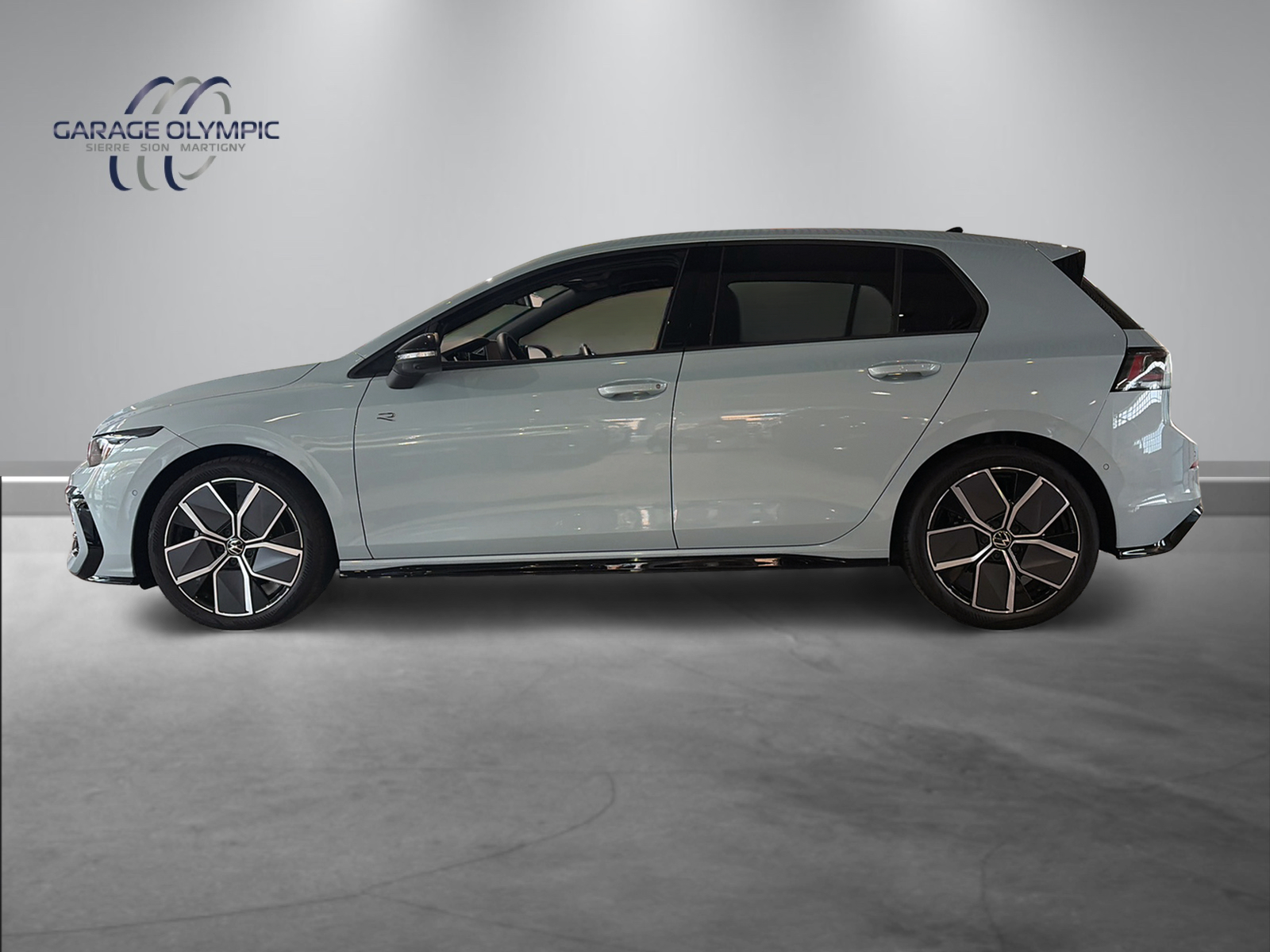 VW Golf 2.0 TSI R-Line DSG 4 Motion-image-1