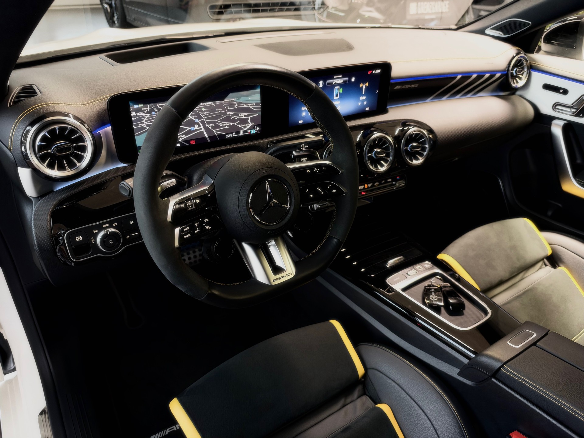 MERCEDES-BENZ CLA 45 S AMG 4Matic+ 8G-DCT-image-12