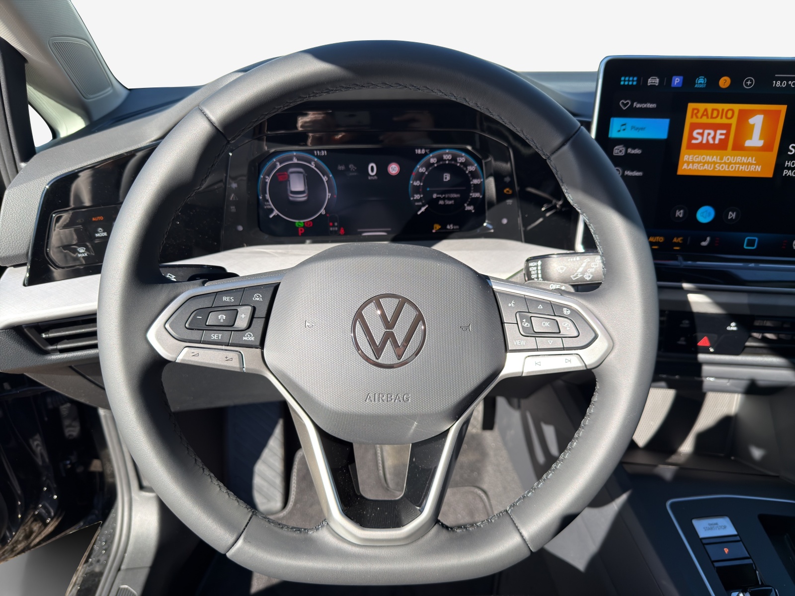 VW Golf Value 1.5eTSI 115PS-image-9