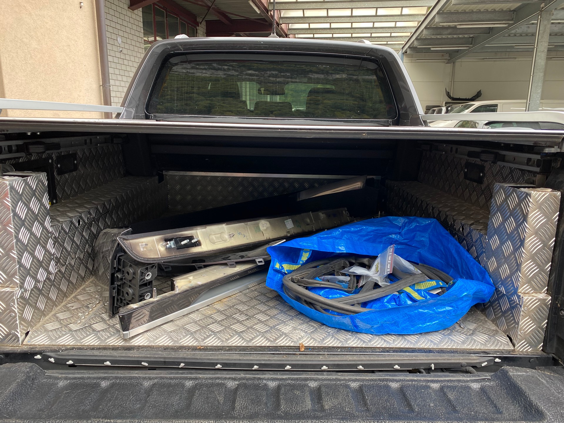 FORD Ranger Wildtrak 2.0 Eco Blue e-4WD Automat-image-8