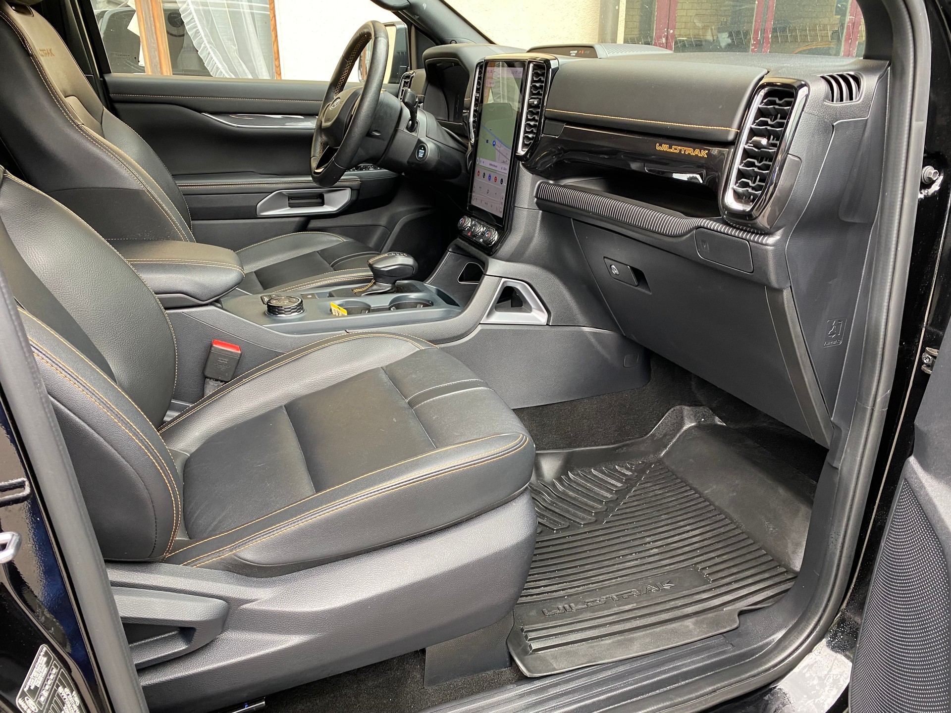 FORD Ranger Wildtrak 2.0 Eco Blue e-4WD Automat-image-6