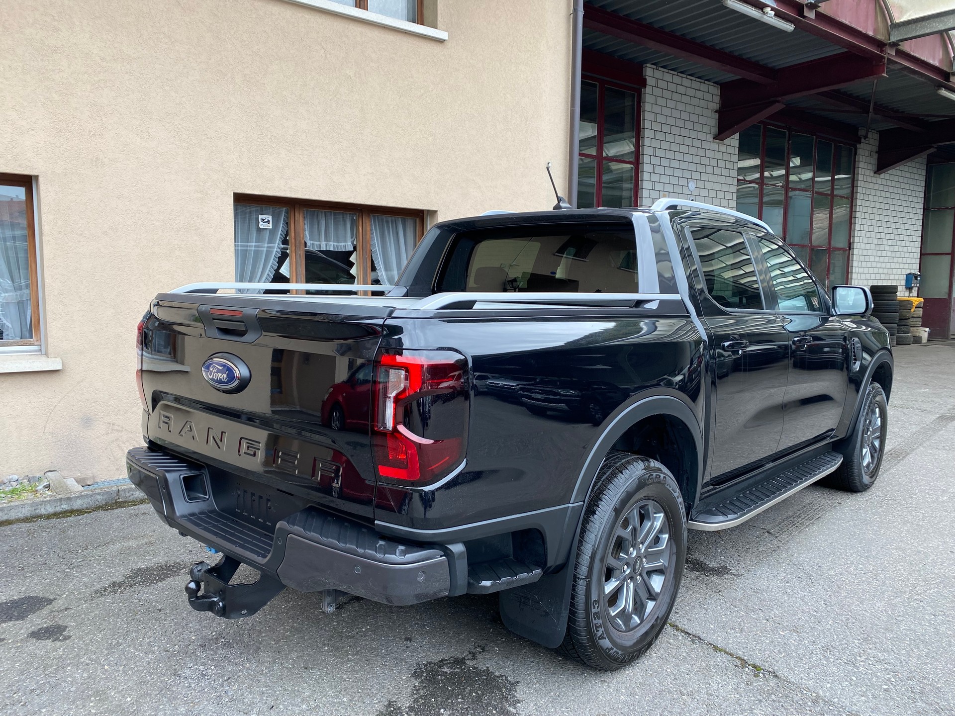 FORD Ranger Wildtrak 2.0 Eco Blue e-4WD Automat-image-9