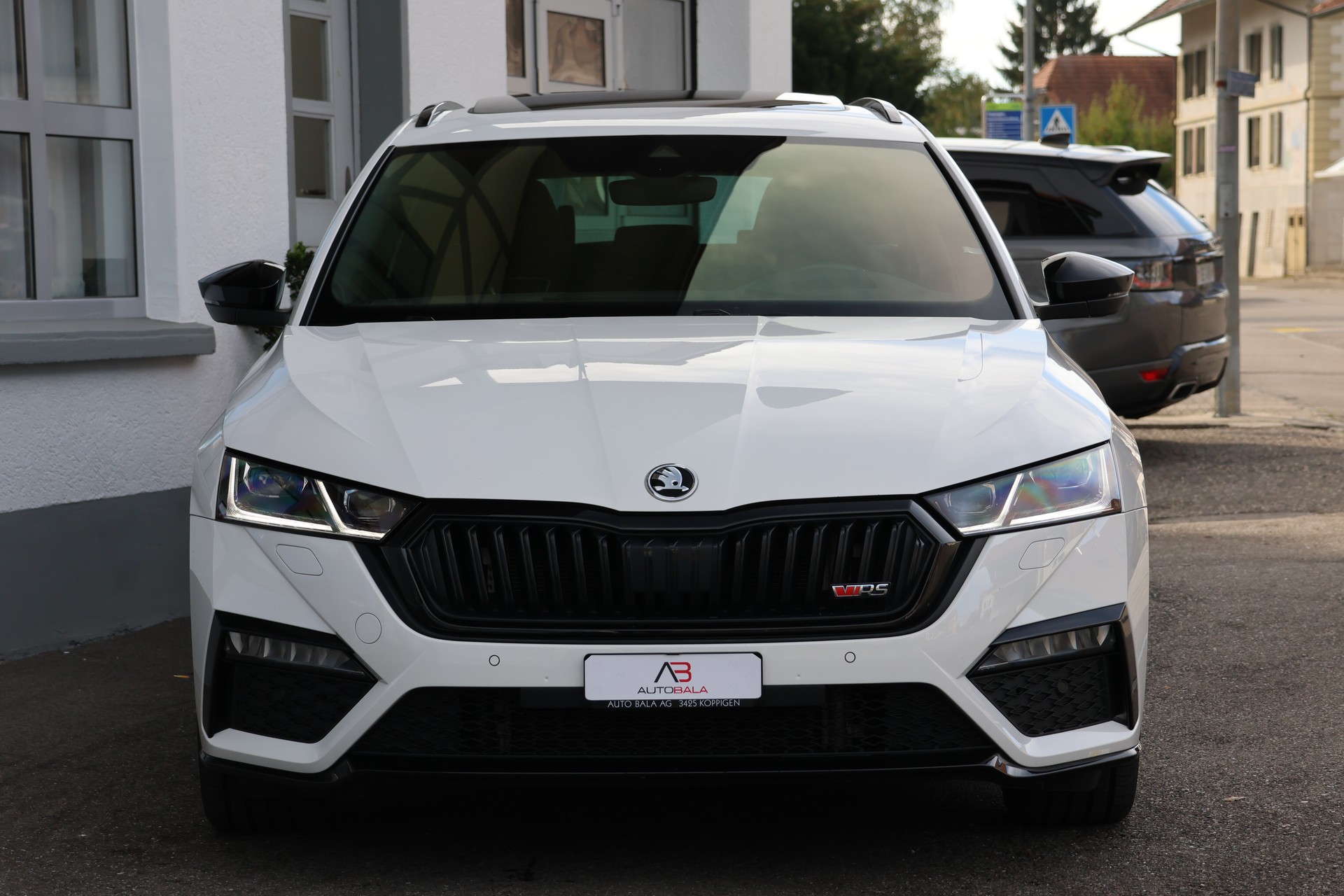 SKODA Octavia Combi 2.0 TDI DSG RS 4x4 (CH) + 2.0T AHK-image-1