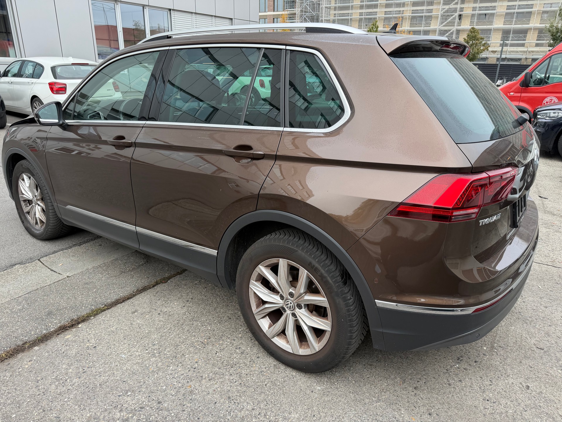 VW Tiguan 2.0TSI Highline 4Motion DSG-image-2