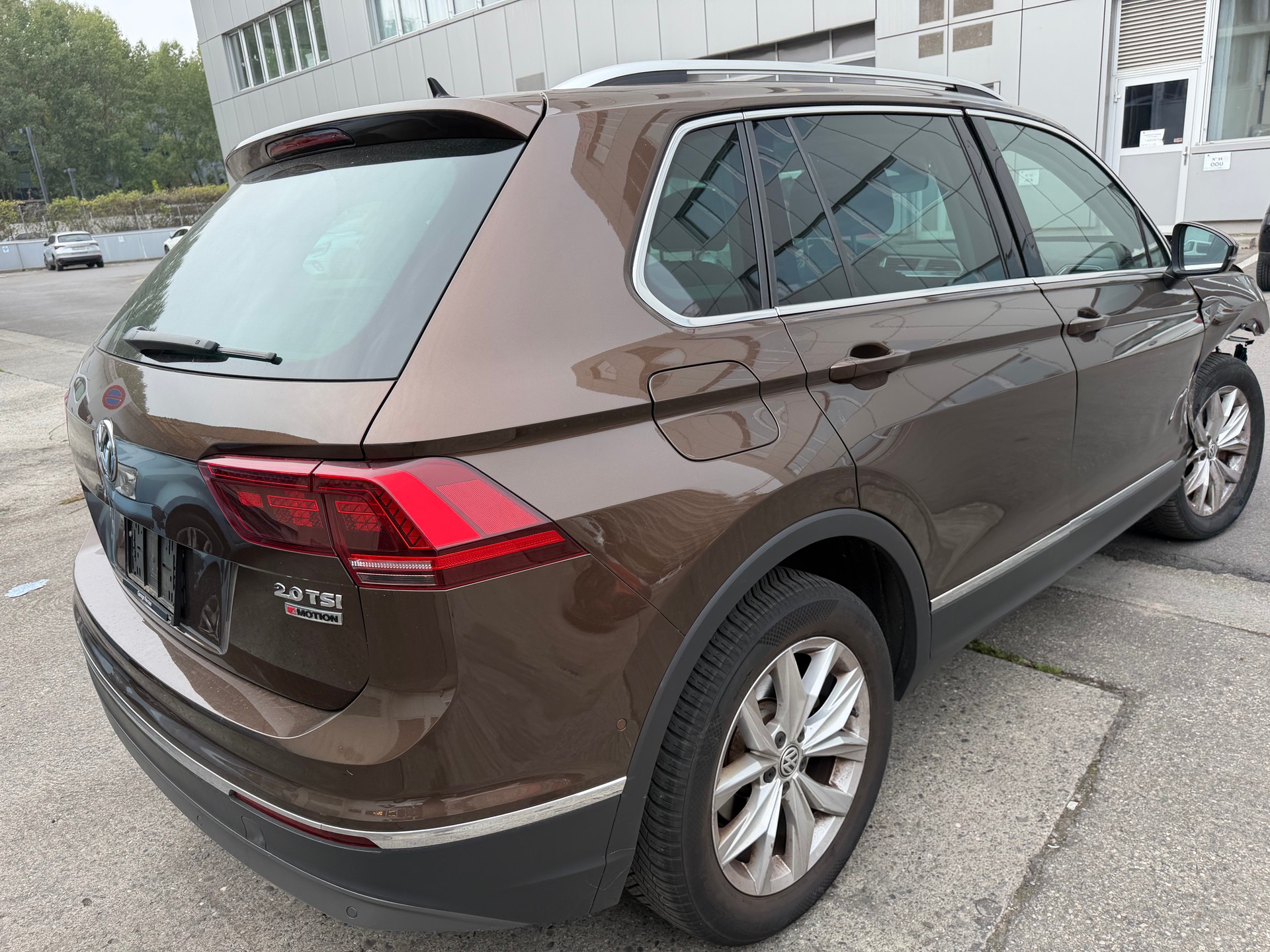 VW Tiguan 2.0TSI Highline 4Motion DSG-image-1