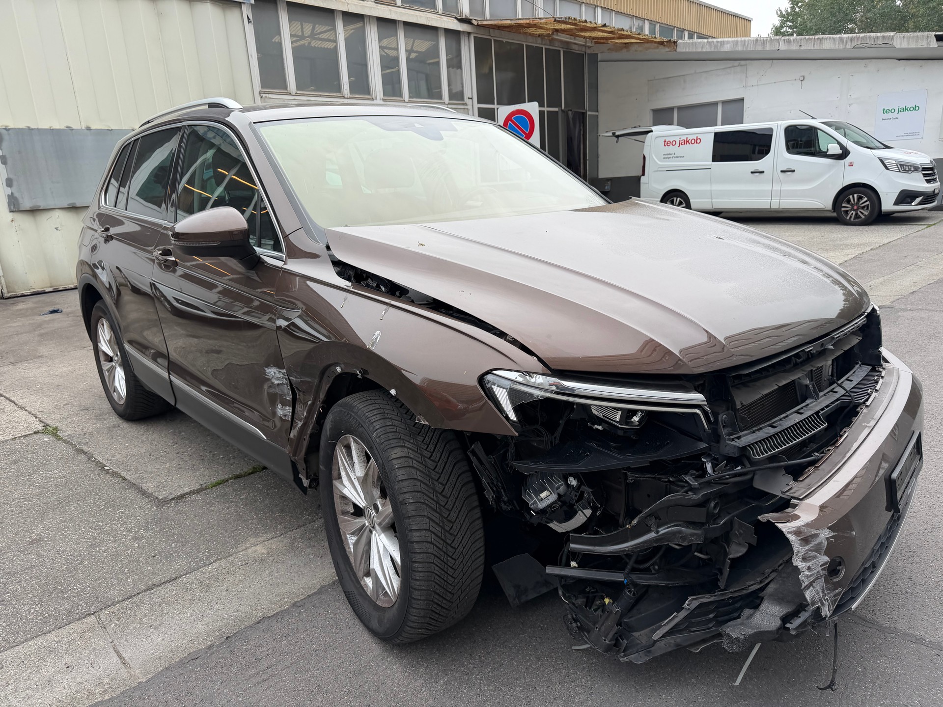 VW Tiguan 2.0TSI Highline 4Motion DSG-image-5