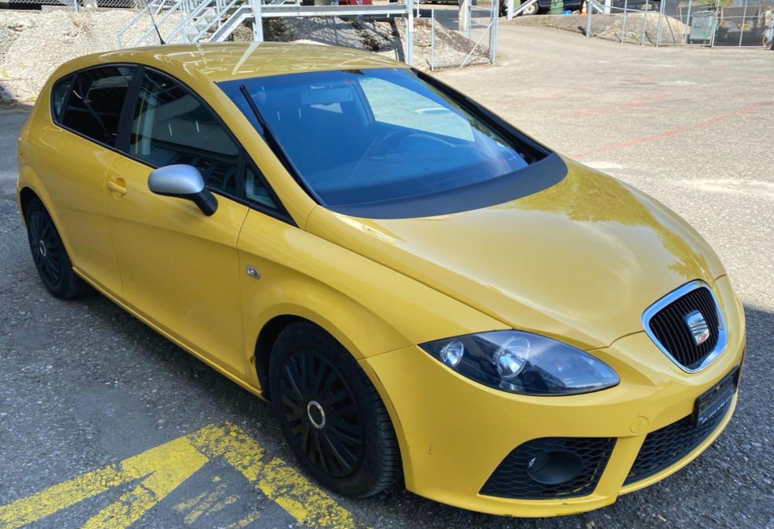SEAT Leon 2.0 TDI FR-image-1