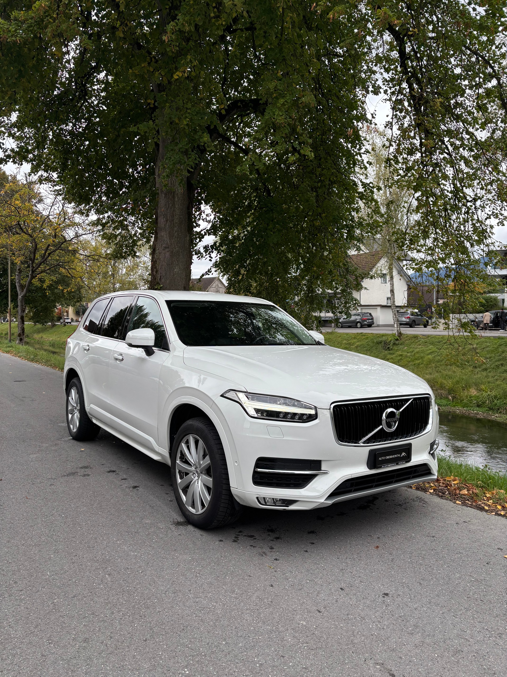 VOLVO XC90 T6 AWD Momentum Geartronic-image-11