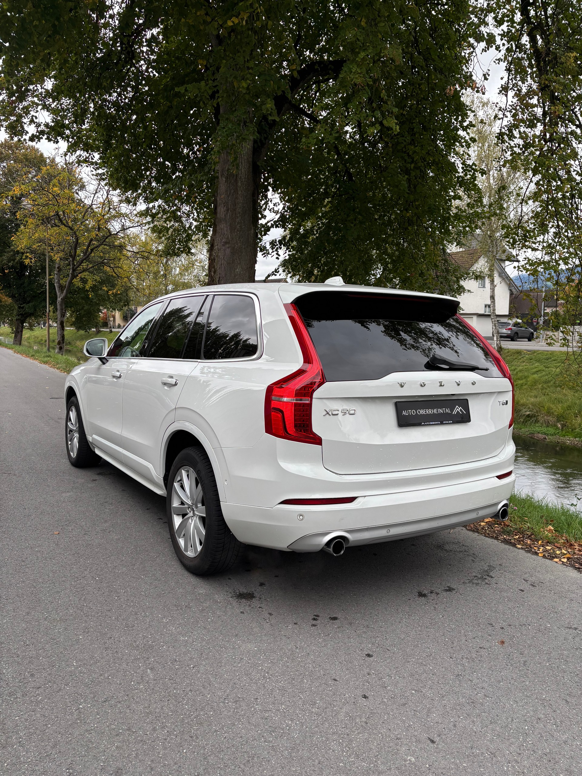 VOLVO XC90 T6 AWD Momentum Geartronic-image-5
