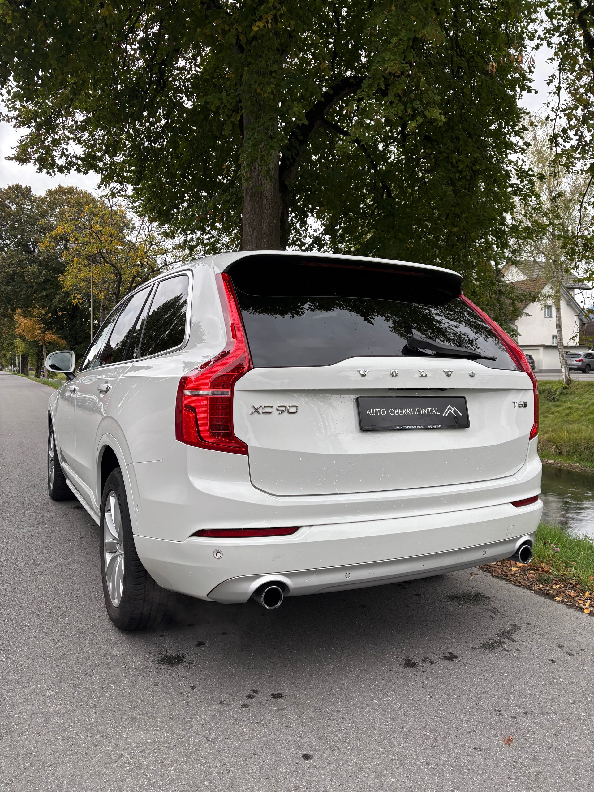 VOLVO XC90 T6 AWD Momentum Geartronic-image-6