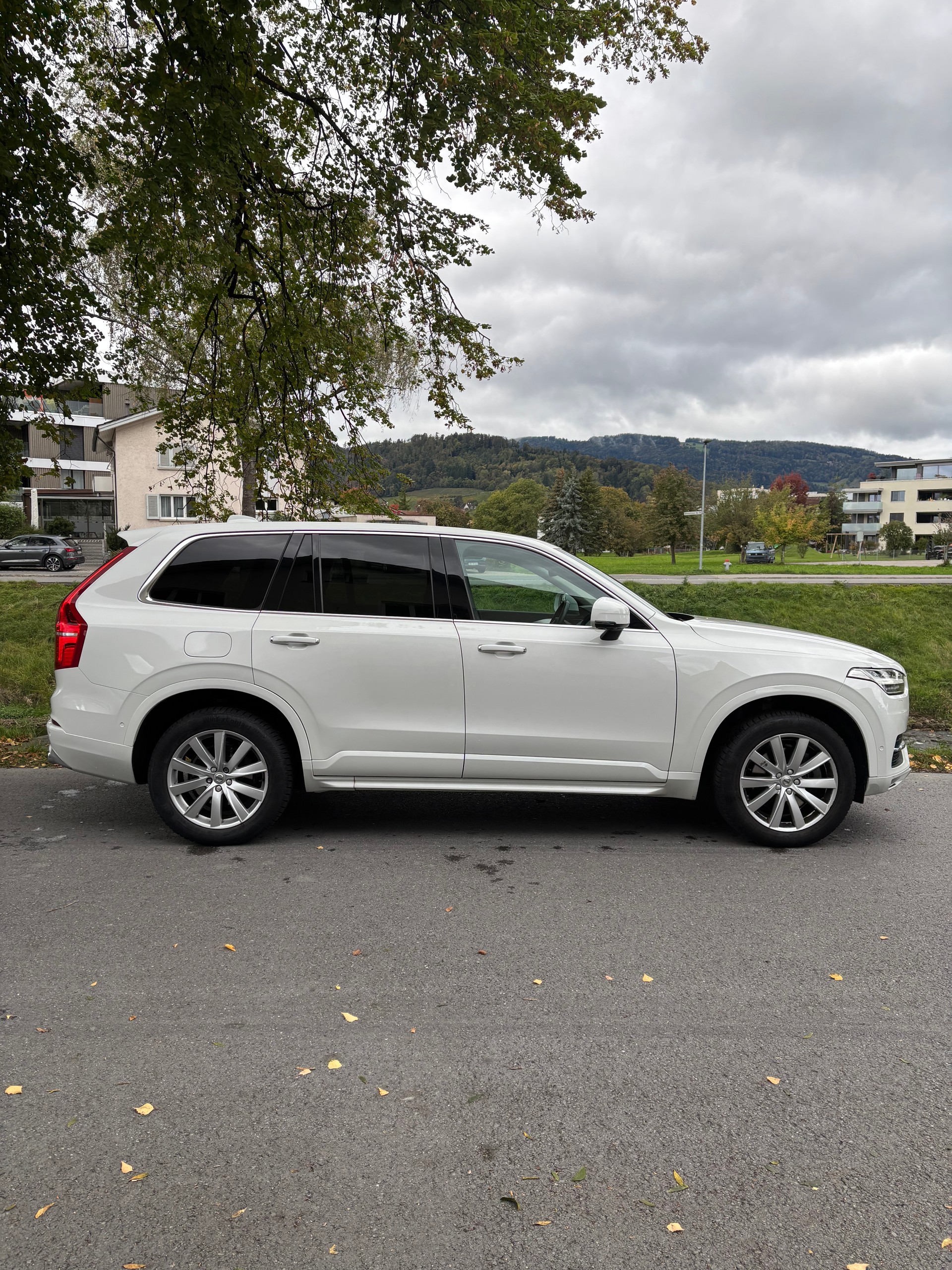 VOLVO XC90 T6 AWD Momentum Geartronic-image-10
