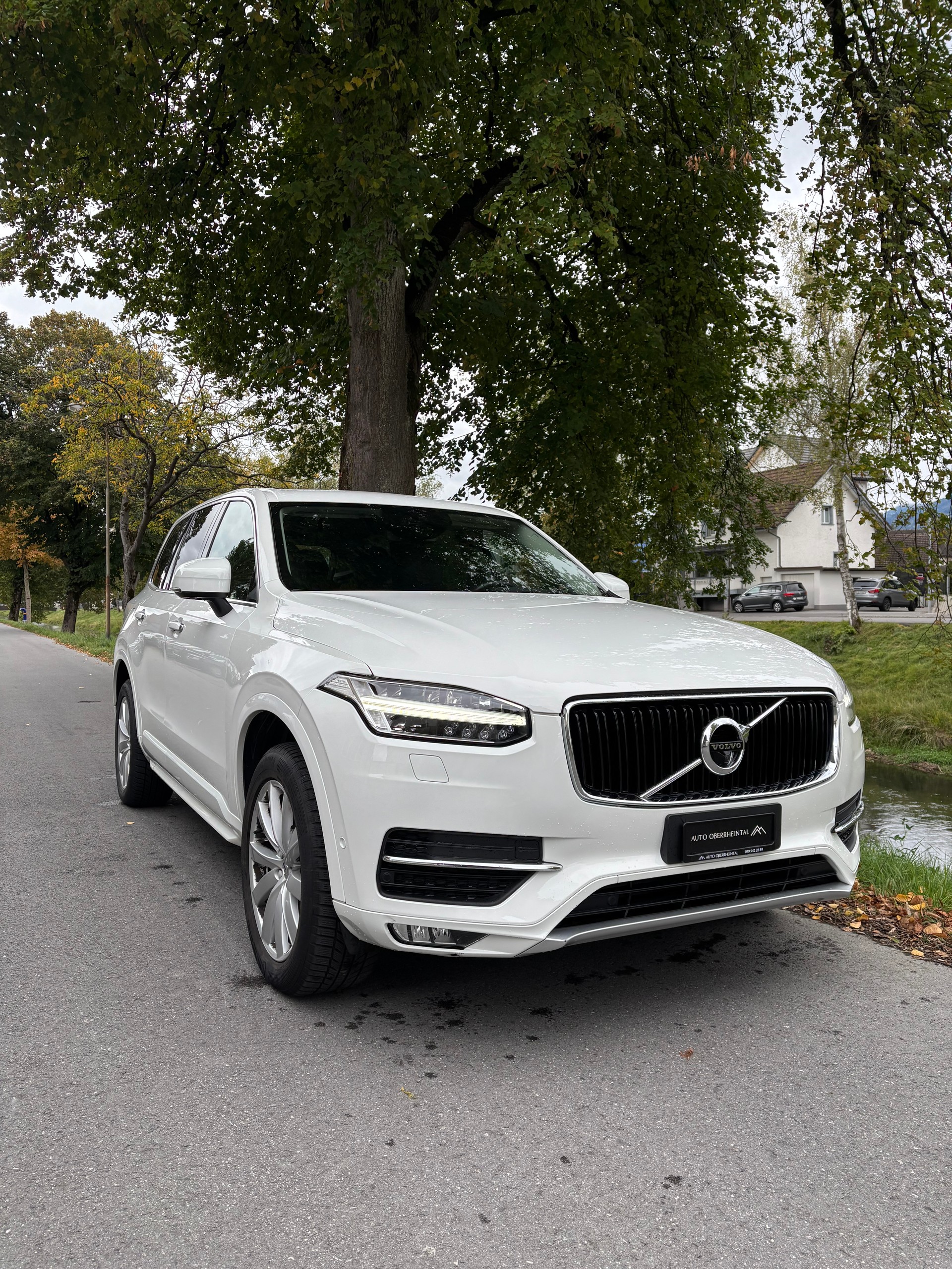 VOLVO XC90 T6 AWD Momentum Geartronic-image-12