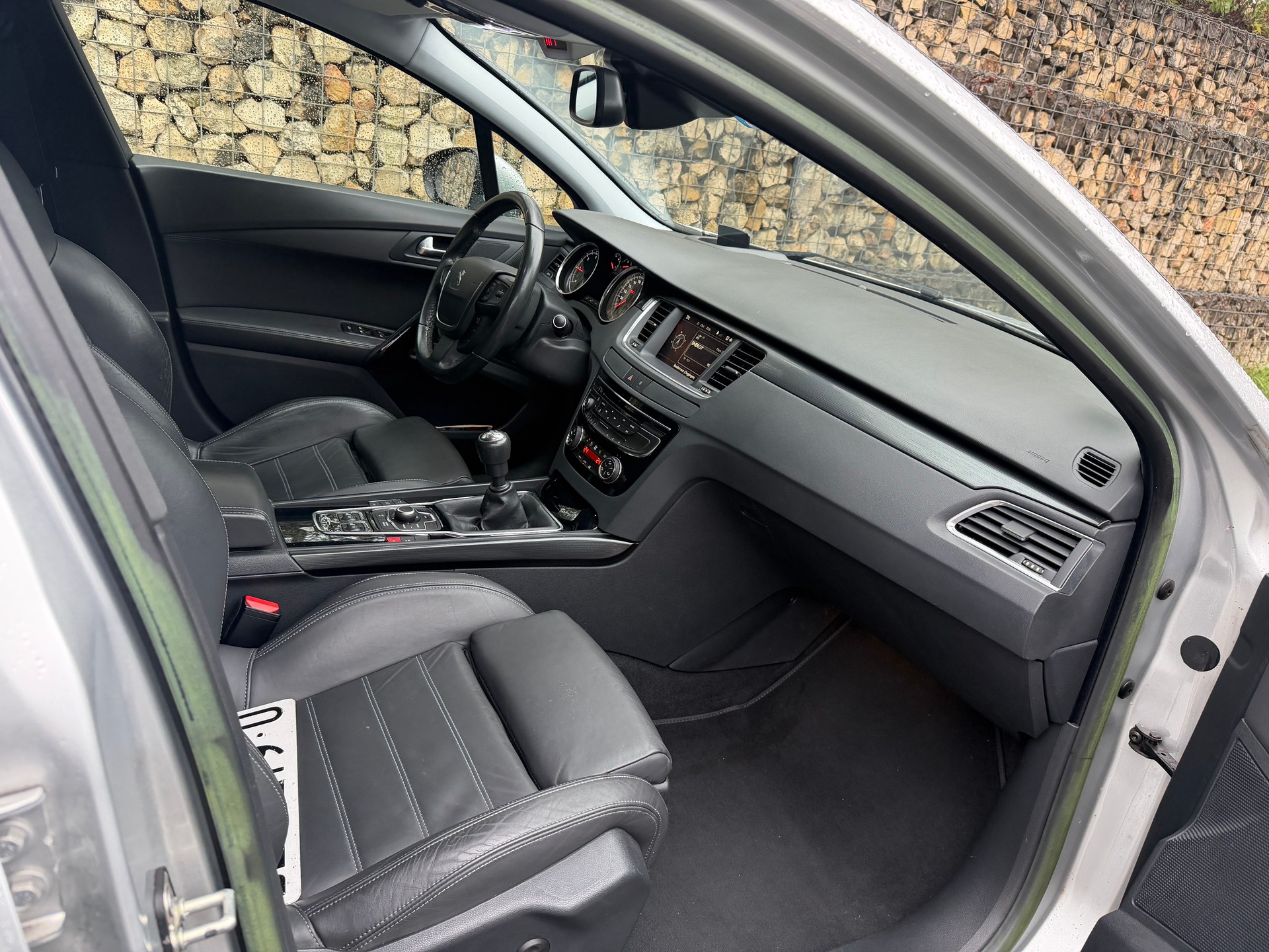PEUGEOT 508 SW 2.0 HDI Allure-image-10