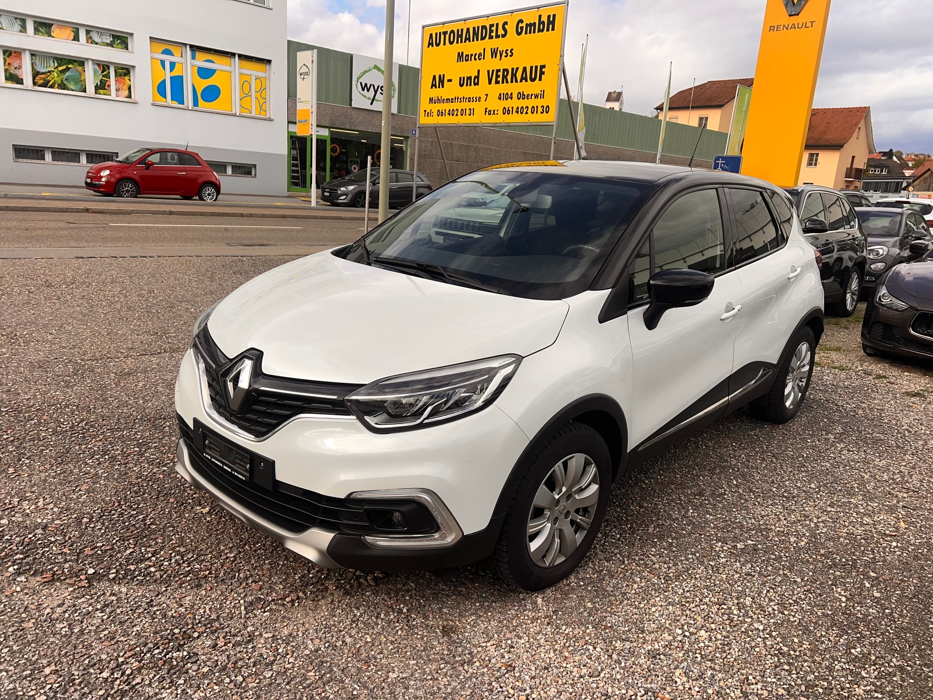 RENAULT Captur 1.2 T 16V Intens EDC-image-2