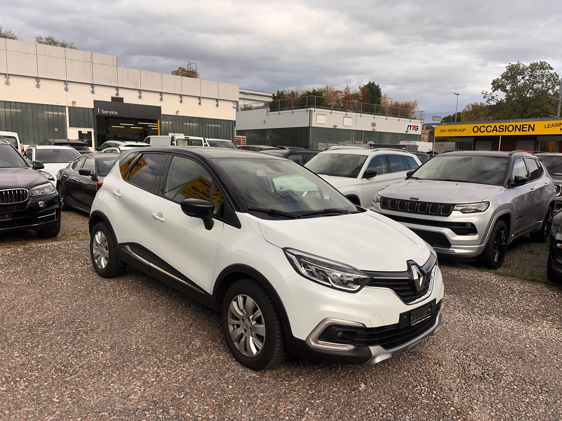 RENAULT Captur 1.2 T 16V Intens EDC-image-1