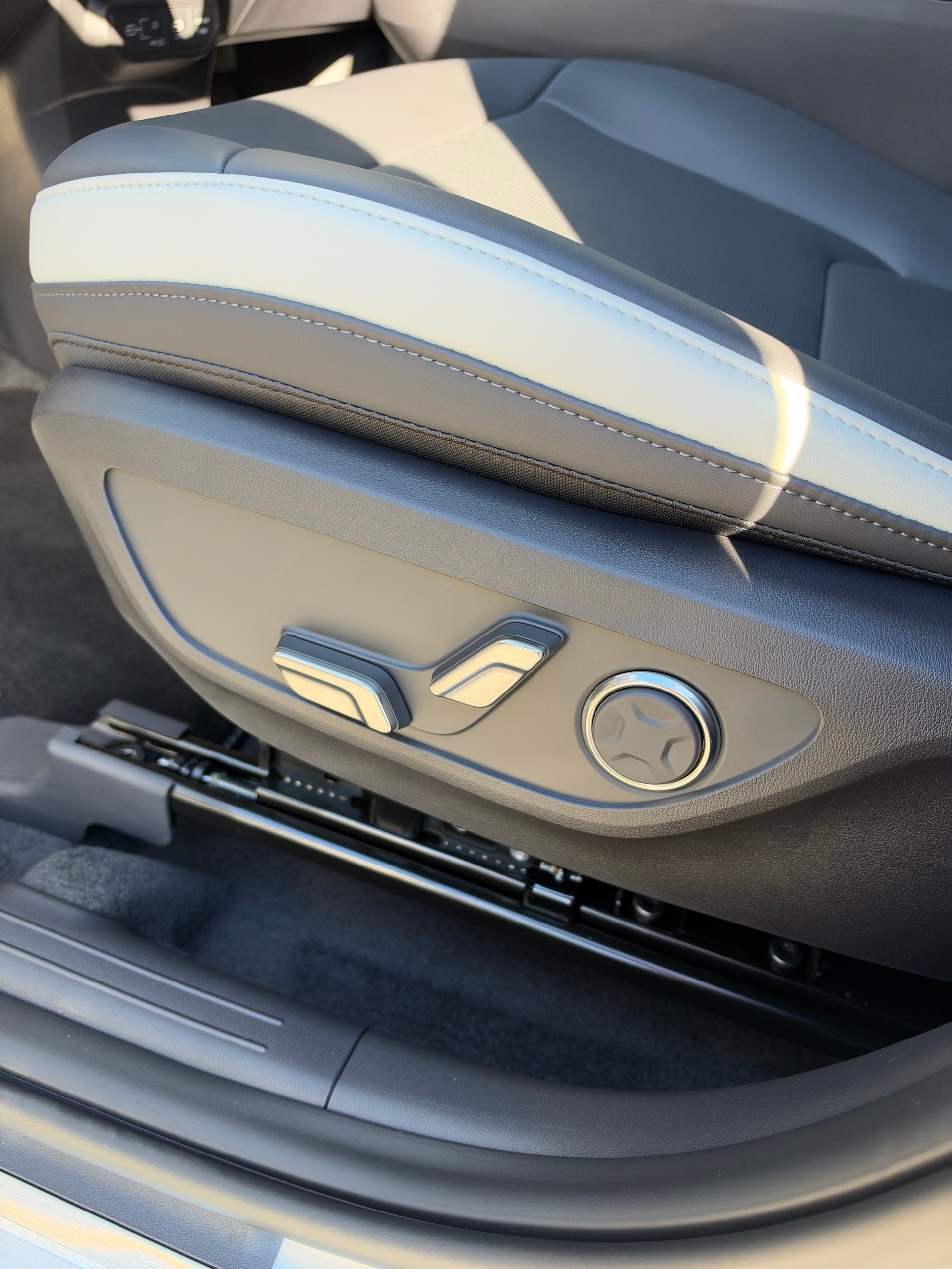 KIA EV4 81,4 kWh GT-Line 4x4-image-9