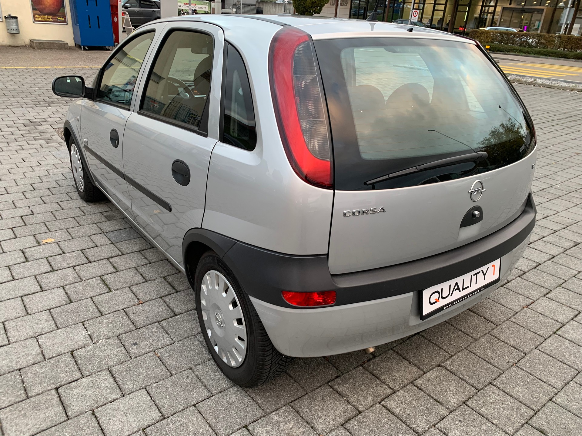 OPEL Corsa 1.2 16V Njoy-image-2