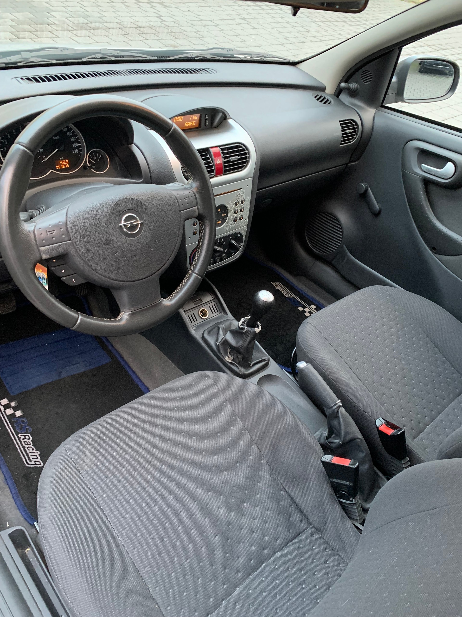 OPEL Corsa 1.2 16V Njoy-image-6