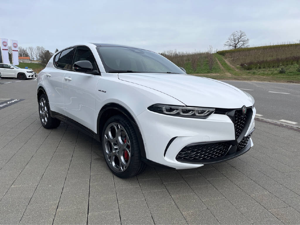 ALFA ROMEO Tonale 1.3 Plug-in Hybrid Veloce Q4-image-3