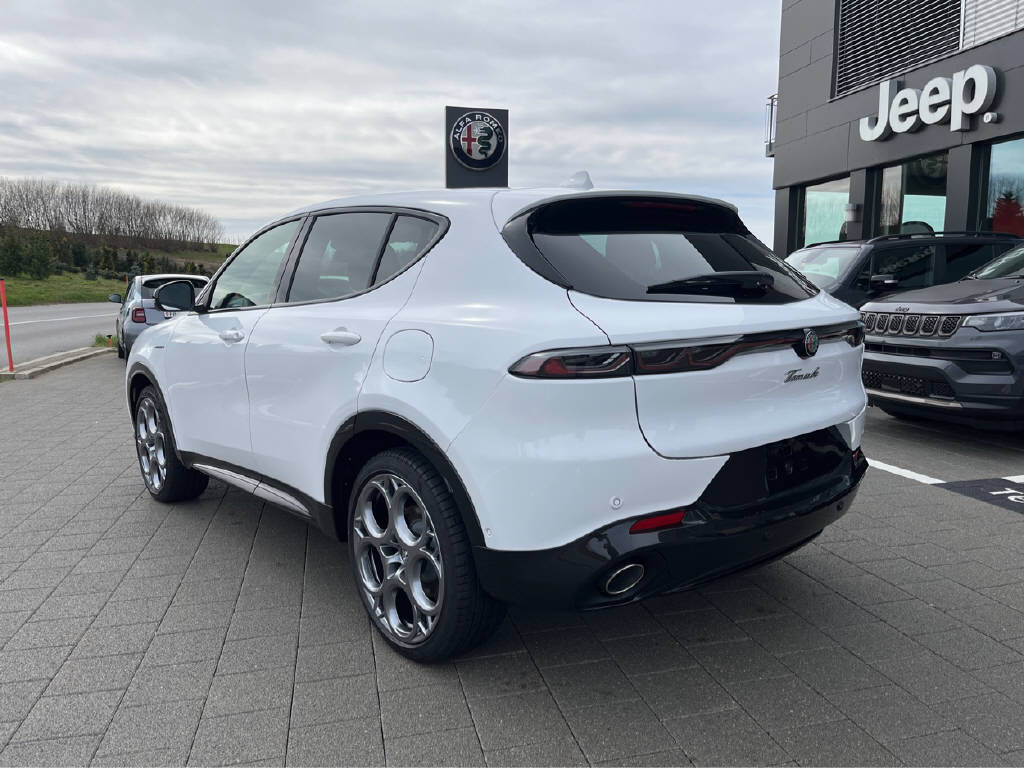 ALFA ROMEO Tonale 1.3 Plug-in Hybrid Veloce Q4-image-1