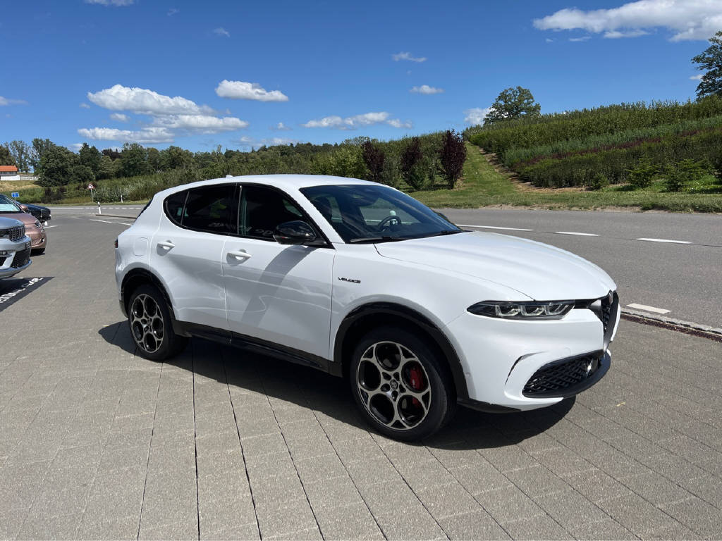 ALFA ROMEO Tonale 1.3 Plug-in Hybrid Veloce Q4-image-1