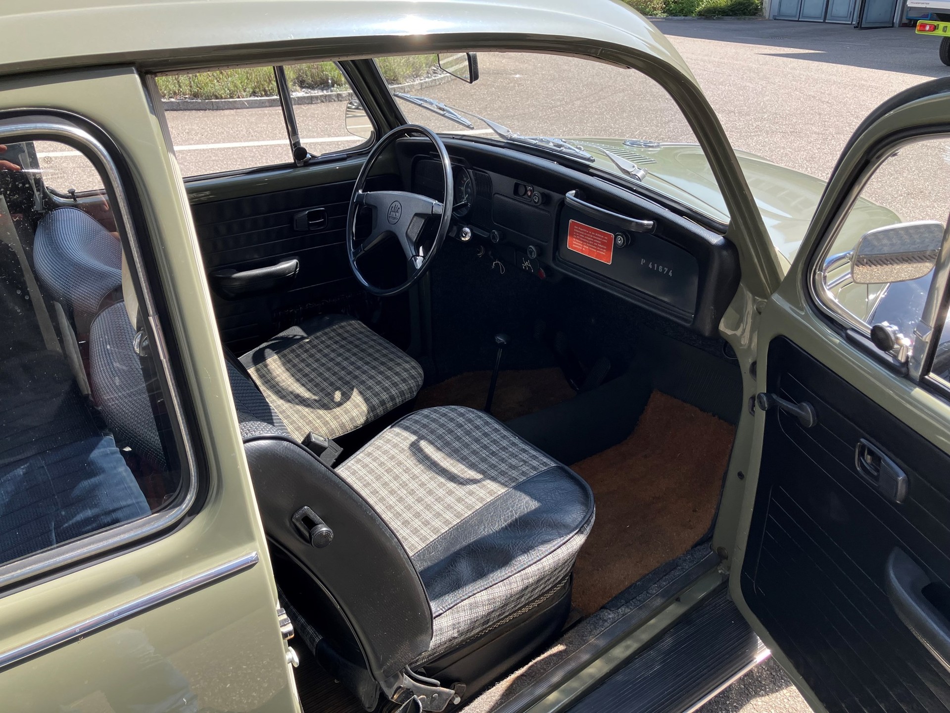 VW Käfer 1300 L-image-10