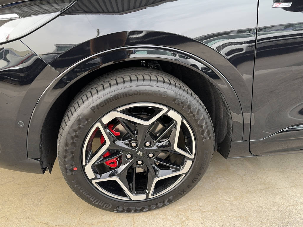 FORD Kuga 2.5 Hybrid ST-Line X 4x4-image-9