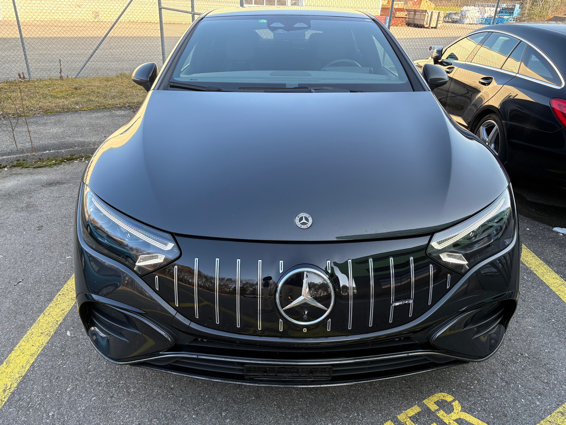 MERCEDES-BENZ EQE 350 4 Matic AMG Line-image-2