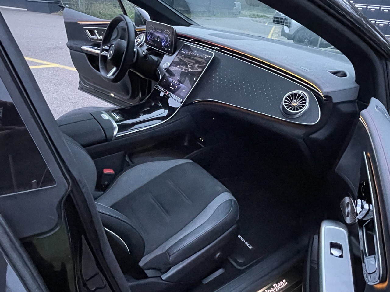 MERCEDES-BENZ EQE 350 4 Matic AMG Line-image-13