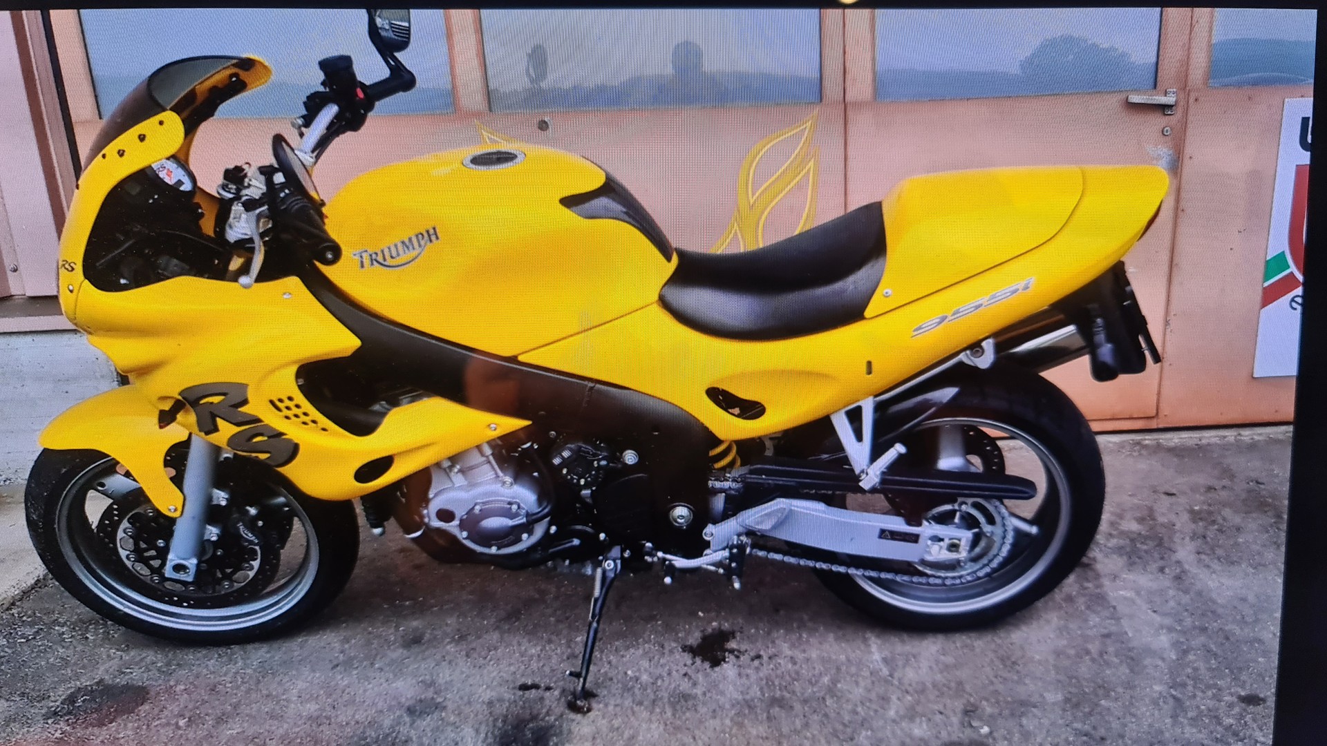 TRIUMPH Sprint RS 955i-image-1