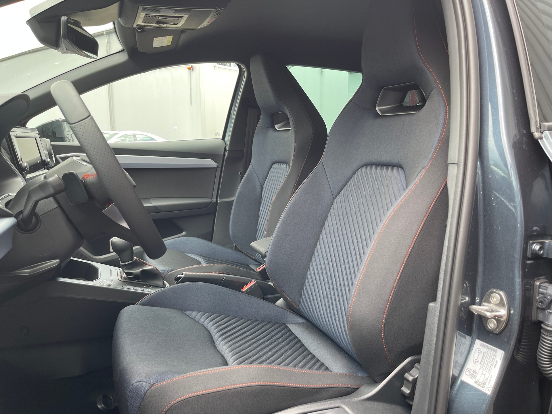 SEAT Ibiza 1.0 EcoTSI 75 Edition DSG-image-6