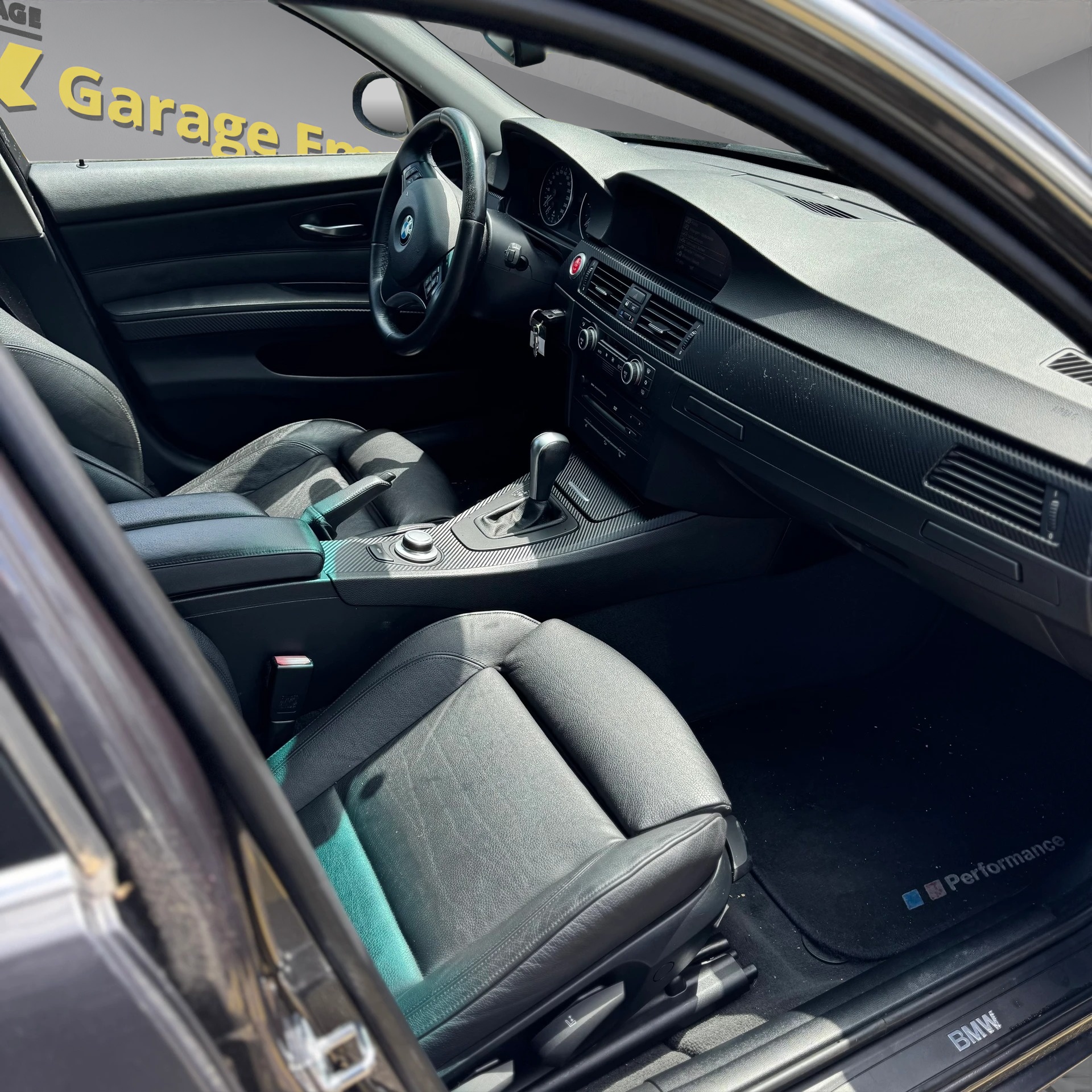 BMW 330xd Touring-image-9